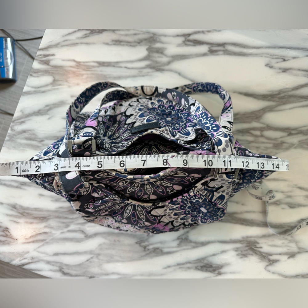Vera Bradley Retired Mimosa Medallion Purse - Picture 16 of 16
